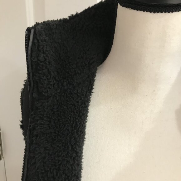 Free Country Blsck Vest with Fur Lining S - Picture 9 of 10